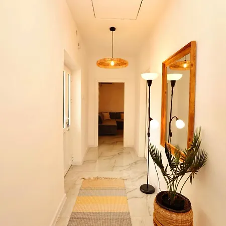 Cozy Detached 7 Guests *