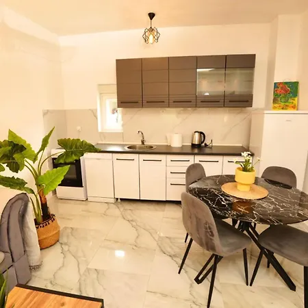 Cozy Detached 7 Guests * Podgorica